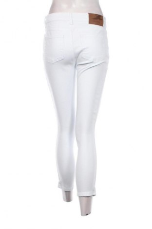 Дамски дънки Arizona, Размер S, Цвят Бял, Цена 46,99 лв.