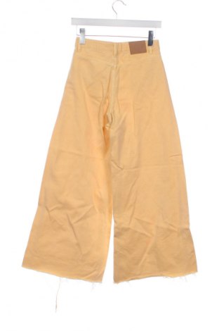 Dámske džínsy  Bershka, Veľkosť XS, Farba Žltá, Cena  15,00 €