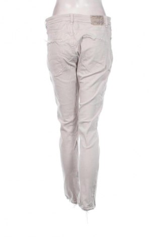 Дамски дънки Bershka, Размер L, Цвят Бежов, Цена 29,99 лв.