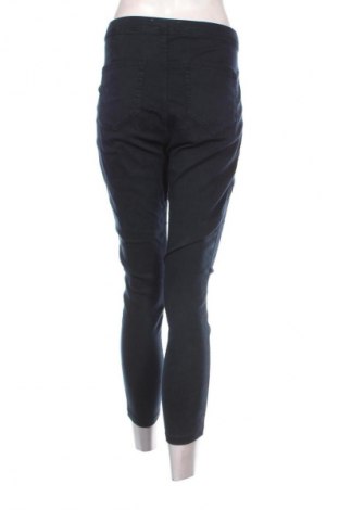 Dámské džíny  Bershka, Velikost L, Barva Modrá, Cena  369,00 Kč