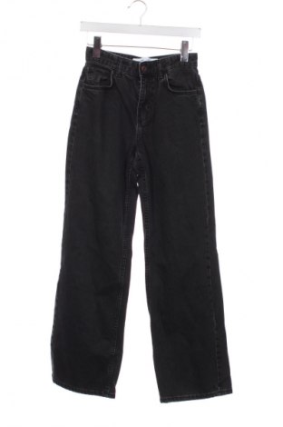 Damskie jeansy Bershka, Rozmiar S, Kolor Czarny, Cena 66,67 zł