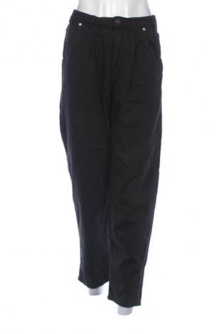 Dámské džíny  Bershka, Velikost S, Barva Černá, Cena  369,00 Kč