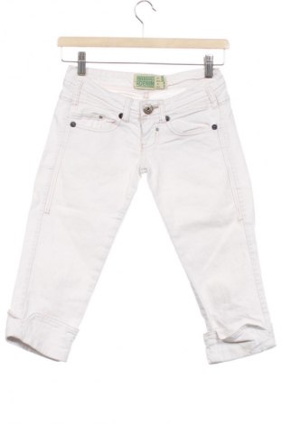 Női farmernadrág Bershka, Méret XXS, Szín Fehér, Ár 5 865 Ft