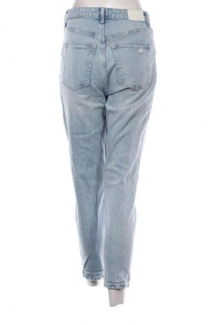 Blugi de femei Bershka, Mărime S, Culoare Albastru, Preț 76,32 Lei