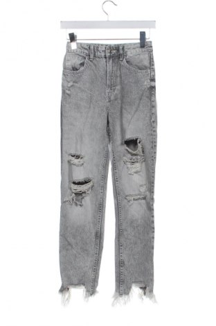 Damskie jeansy Bershka, Rozmiar XXS, Kolor Szary, Cena 66,39 zł
