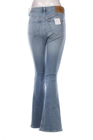 Дамски дънки Calvin Klein, Размер M, Цвят Син, Цена 219,99 лв.