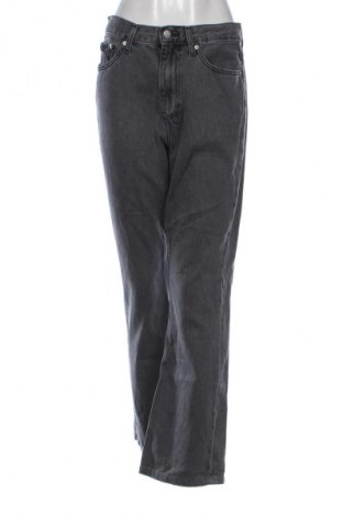 Дамски дънки Calvin Klein Jeans, Размер M, Цвят Черен, Цена 68,00 лв.