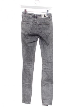 Dámske džínsy  Calvin Klein Jeans, Veľkosť XS, Farba Sivá, Cena  35,00 €