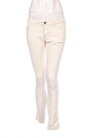 Дамски дънки Closed, Размер S, Цвят Екрю, Цена 136,99 лв.