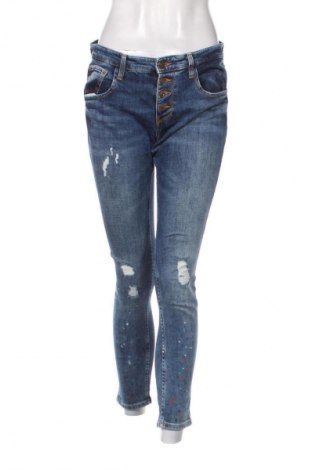 Γυναικείο Τζίν Cross Jeans, Μέγεθος M, Χρώμα Μπλέ, Τιμή 14,83 €