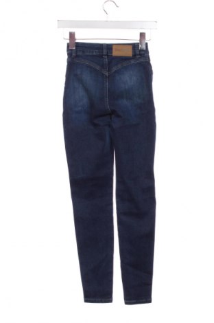 Dámske džínsy  Desigual, Veľkosť XXS, Farba Modrá, Cena  38,29 €