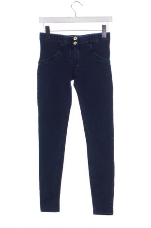 Дамски дънки Freddy, Размер XS, Цвят Син, Цена 93,99 лв.