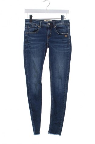 Dámske džínsy  Gang, Veľkosť S, Farba Modrá, Cena  38,36 €