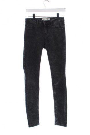 Dámske džínsy  Gina Tricot, Veľkosť XS, Farba Čierna, Cena  17,39 €