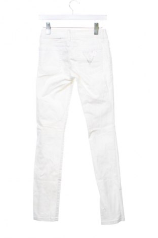 Dámske džínsy  Guess, Veľkosť S, Farba Biela, Cena  38,36 €