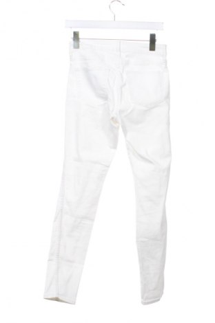 Дамски дънки H&M, Размер S, Цвят Бял, Цена 18,99 лв.