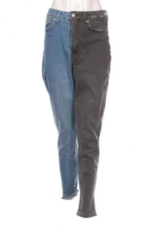 Γυναικείο Τζίν H&M Divided, Μέγεθος M, Χρώμα Πολύχρωμο, Τιμή 15,00 €