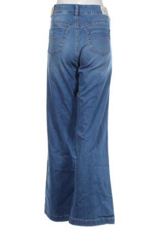 Дамски дънки Herrlicher, Размер XL, Цвят Син, Цена 142,99 лв.