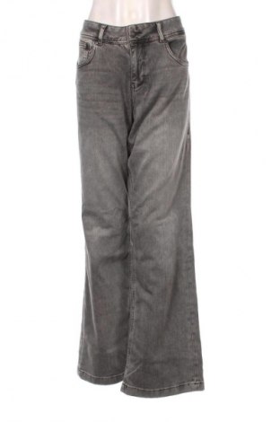 Dámske džínsy  Herrlicher, Veľkosť XL, Farba Sivá, Cena  107,95 €