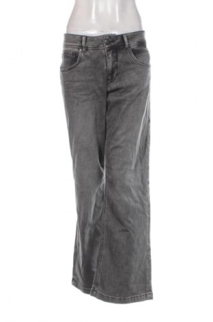 Дамски дънки Herrlicher, Размер XL, Цвят Черен, Цена 174,99 лв.