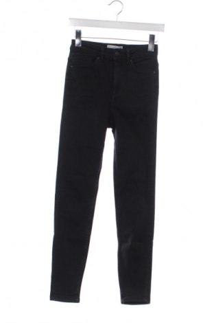 Dámske džínsy  House, Veľkosť XS, Farba Čierna, Cena  14,83 €