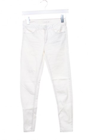 Damskie jeansy LC Waikiki, Rozmiar S, Kolor Biały, Cena 110,34 zł