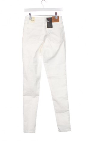 Damen Jeans Levi's, Größe M, Farbe Weiß, Preis 117,99 €