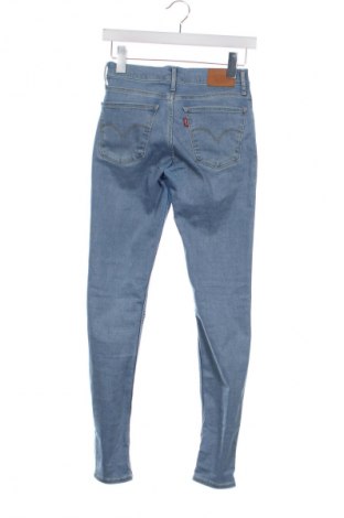 Дамски дънки Levi's, Размер S, Цвят Син, Цена 174,99 лв.