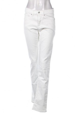 Damen Jeans Levi's, Größe M, Farbe Weiß, Preis 117,99 €