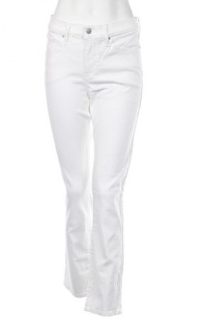 Dámske džínsy  Levi's, Veľkosť M, Farba Biela, Cena  107,95 €