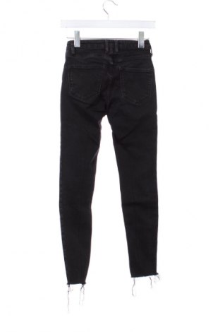 Damskie jeansy Mango, Rozmiar XXS, Kolor Czarny, Cena 78,16 zł