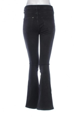 Дамски дънки Mohito, Размер XXL, Цвят Черен, Цена 28,88 лв.