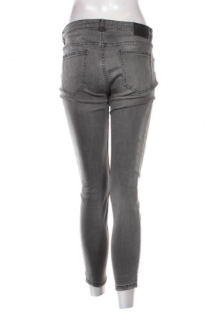 Blugi de femei Mohito, Mărime M, Culoare Gri, Preț 76,32 Lei