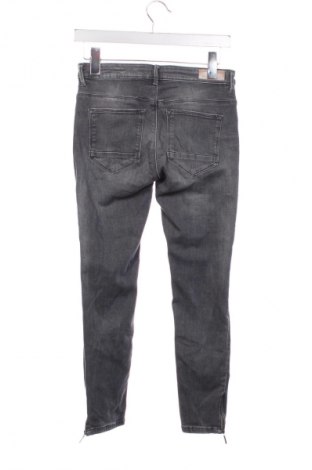 Damskie jeansy ONLY, Rozmiar S, Kolor Szary, Cena 78,99 zł
