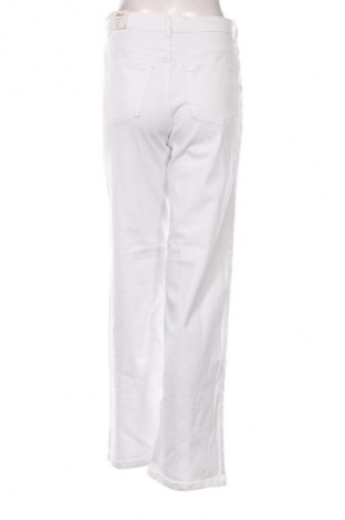 Damen Jeans ONLY, Größe M, Farbe Weiß, Preis 51,99 €
