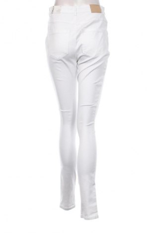 Blugi de femei ONLY, Mărime L, Culoare Alb, Preț 243,99 Lei