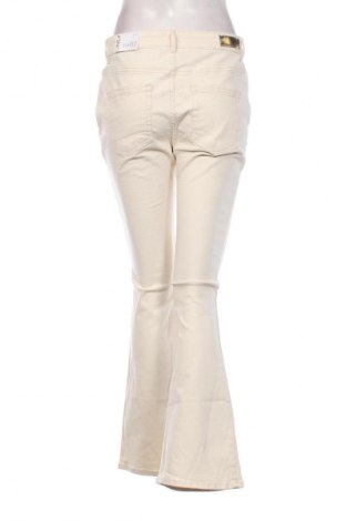 Γυναικείο Τζίν ONLY, Μέγεθος XL, Χρώμα Εκρού, Τιμή 47,99 €