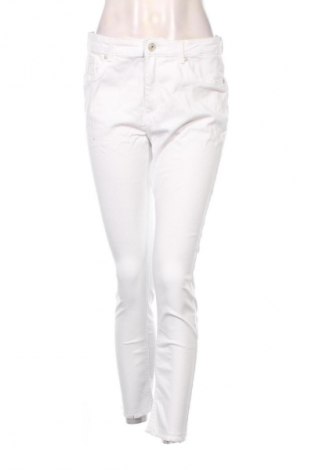 Damen Jeans ONLY, Größe L, Farbe Weiß, Preis 31,99 €