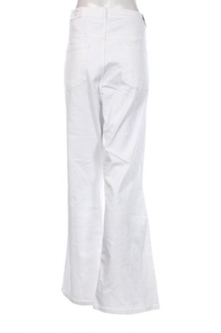Damen Jeans ONLY Carmakoma, Größe 3XL, Farbe Weiß, Preis 51,99 €