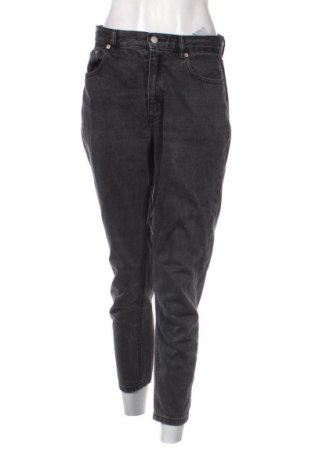 Blugi de femei Pull&Bear, Mărime M, Culoare Gri, Preț 76,32 Lei