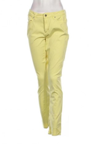 Dámské džíny  S.Oliver, Velikost L, Barva Žlutá, Cena  520,00 Kč
