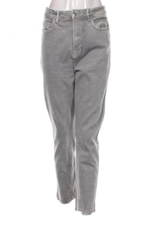 Dámske džínsy  Stradivarius, Veľkosť L, Farba Sivá, Cena  14,77 €