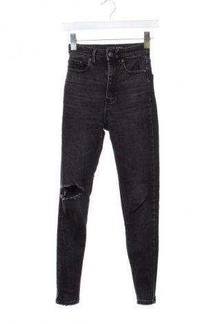 Dámské džíny  Stradivarius, Velikost XXS, Barva Šedá, Cena  367,00 Kč