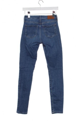 Дамски дънки Tommy Hilfiger, Размер XXS, Цвят Син, Цена 82,99 лв.
