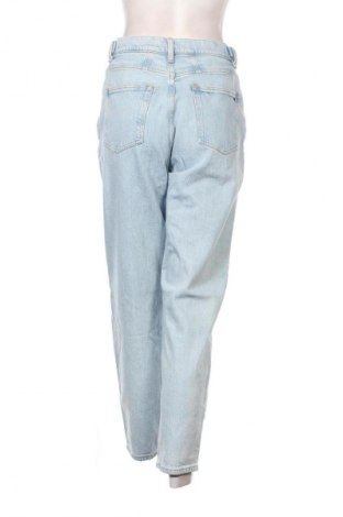 Дамски дънки Tommy Jeans, Размер M, Цвят Син, Цена 184,99 лв.