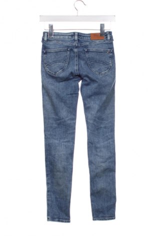 Дамски дънки Tommy Jeans, Размер XS, Цвят Син, Цена 60,90 лв.