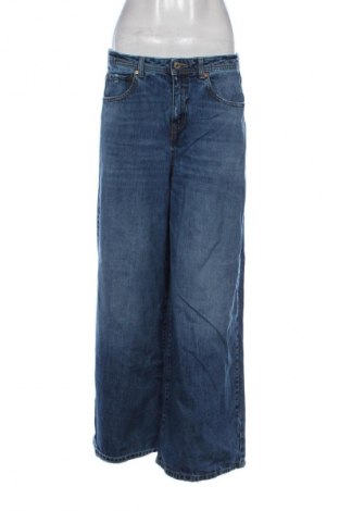 Дамски дънки United Colors Of Benetton, Размер XL, Цвят Син, Цена 41,00 лв.