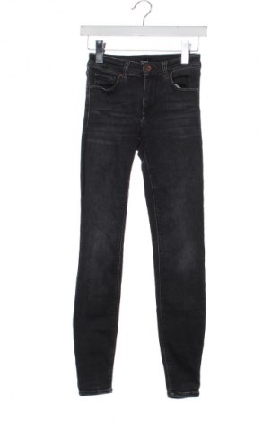 Дамски дънки Vero Moda, Размер XS, Цвят Сив, Цена 29,68 лв.