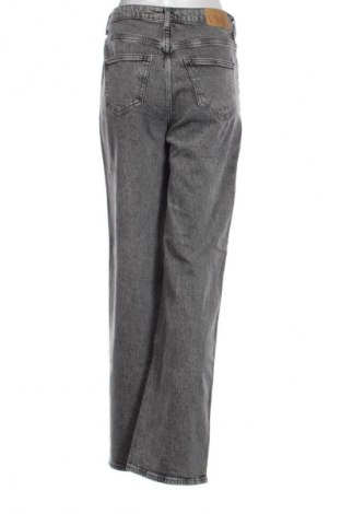 Damskie jeansy Vero Moda, Rozmiar M, Kolor Czarny, Cena 78,16 zł