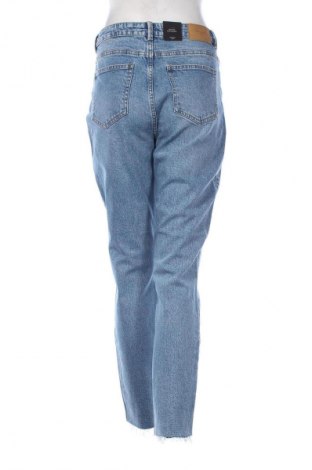 Damskie jeansy Vero Moda, Rozmiar M, Kolor Niebieski, Cena 177,01 zł